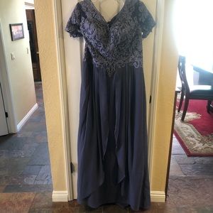 JJ House Wedding & Special Occasion Dresd